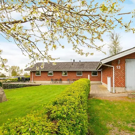 Tranquil Retreat In Hejlsminde-by Traum Hejls