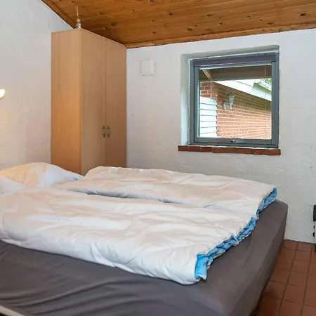 Tranquil Retreat In Hejlsminde-by Traum *